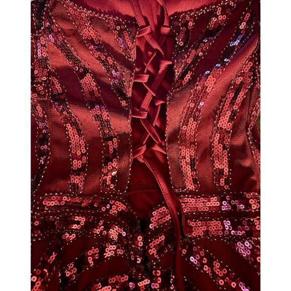 NWT Giffniseti Dark Red Sequin Embellished Lace-Up Back Evening Gown M - Picture 7 of 10